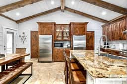 Vineyard House & Guest House at The Sanctuary - Image 2