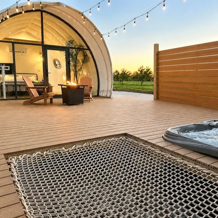 Hot tub on deck with Hill Country views