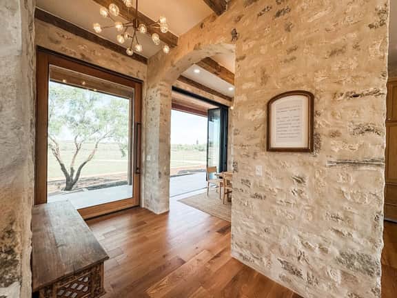 Estate & Sunday House at The Sanctuary - Image 4